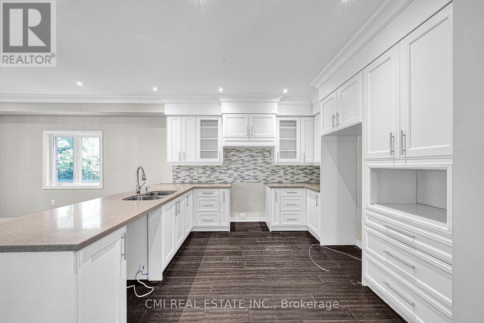 Photo 15 of 21 Scotia Road, Georgina ON