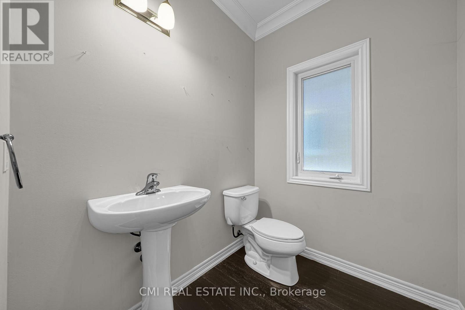 Photo 19 of 21 Scotia Road, Georgina ON