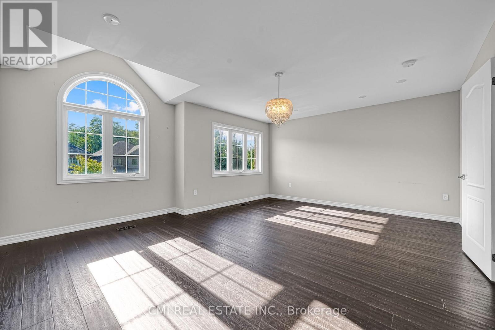 Photo 22 of 21 Scotia Road, Georgina ON