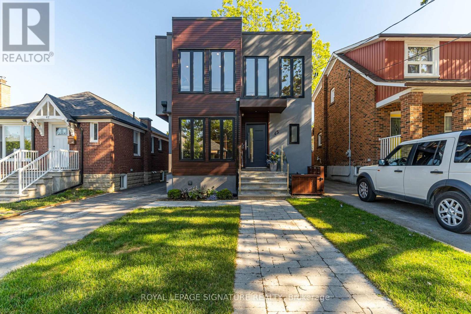 Photo 1 of Bsmt 45 William Street, Toronto ON