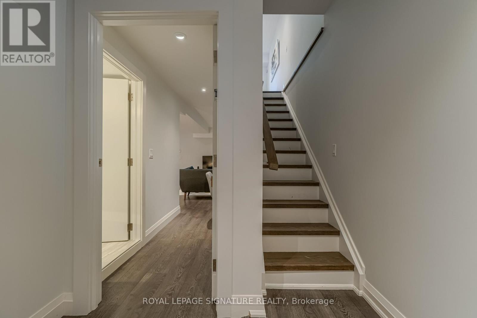 Photo 3 of Bsmt 45 William Street, Toronto ON
