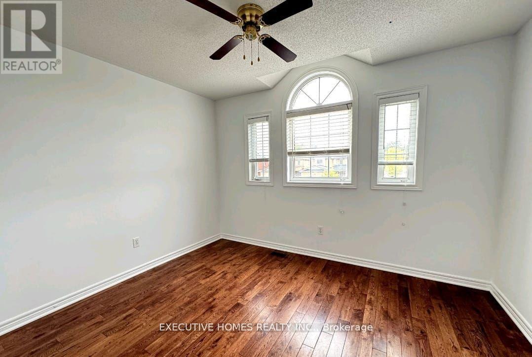 Photo 9 of 179 Cunningham Drive, Barrie ON