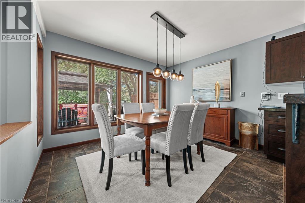 Photo 12 of 325 Wyecroft Boulevard, Waterloo ON