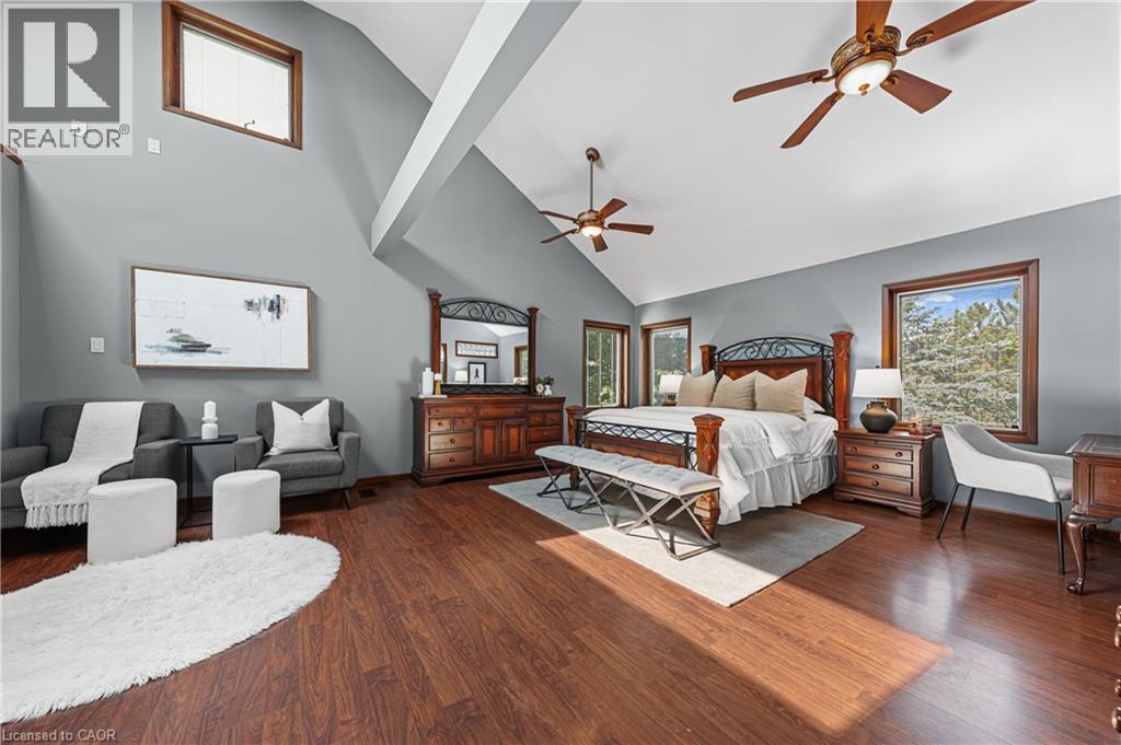 Photo 24 of 325 Wyecroft Boulevard, Waterloo ON