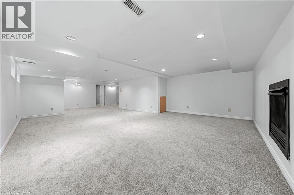 Photo 37 of 325 Wyecroft Boulevard, Waterloo ON