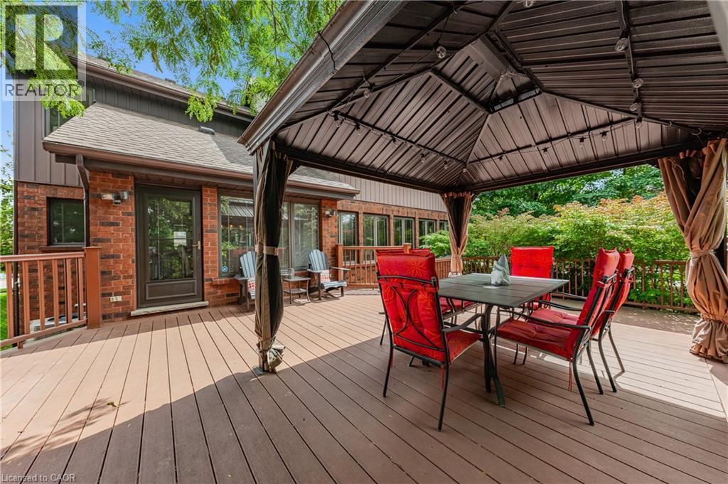 Photo 44 of 325 Wyecroft Boulevard, Waterloo ON