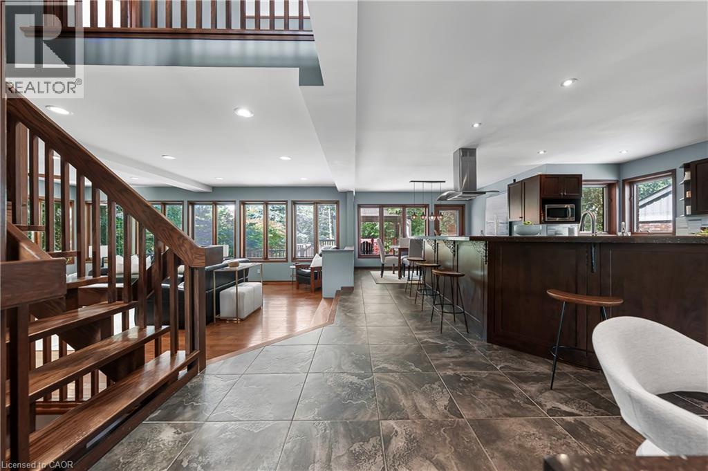 Photo 9 of 325 Wyecroft Boulevard, Waterloo ON