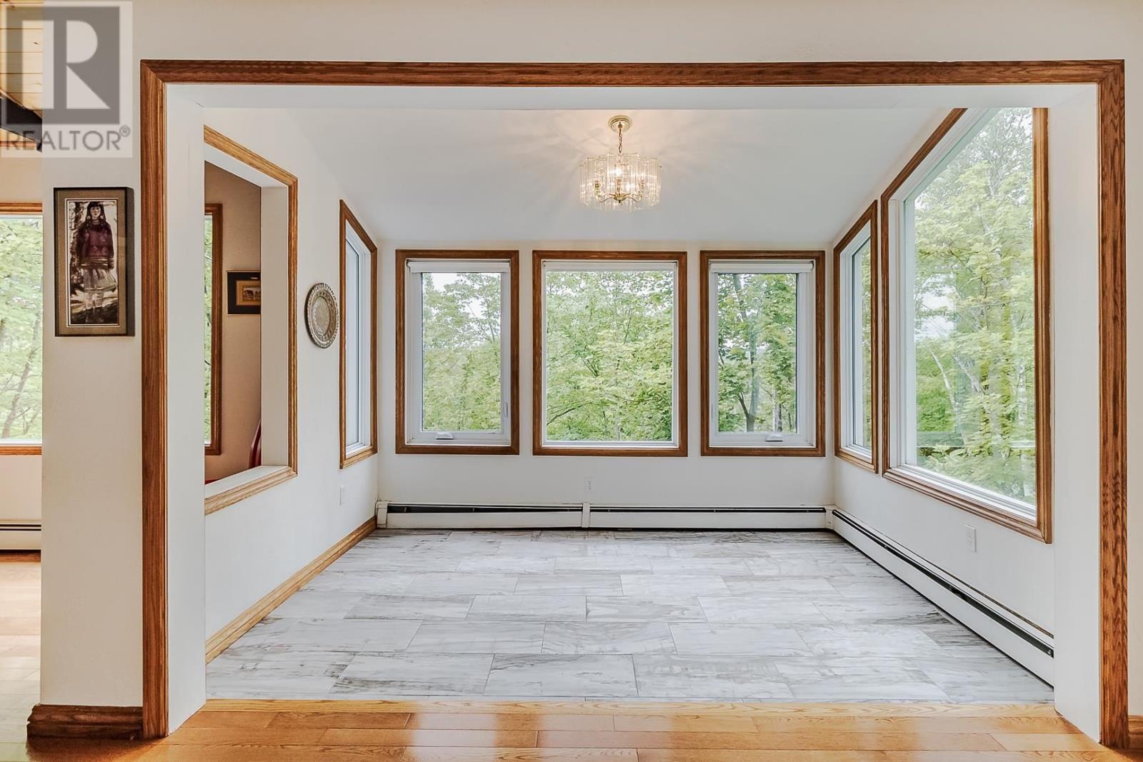 Photo 19 of 419 Macdonald Ave, Sault Ste Marie ON