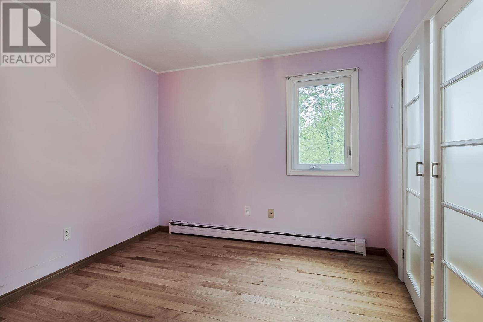 Photo 30 of 419 Macdonald Ave, Sault Ste Marie ON