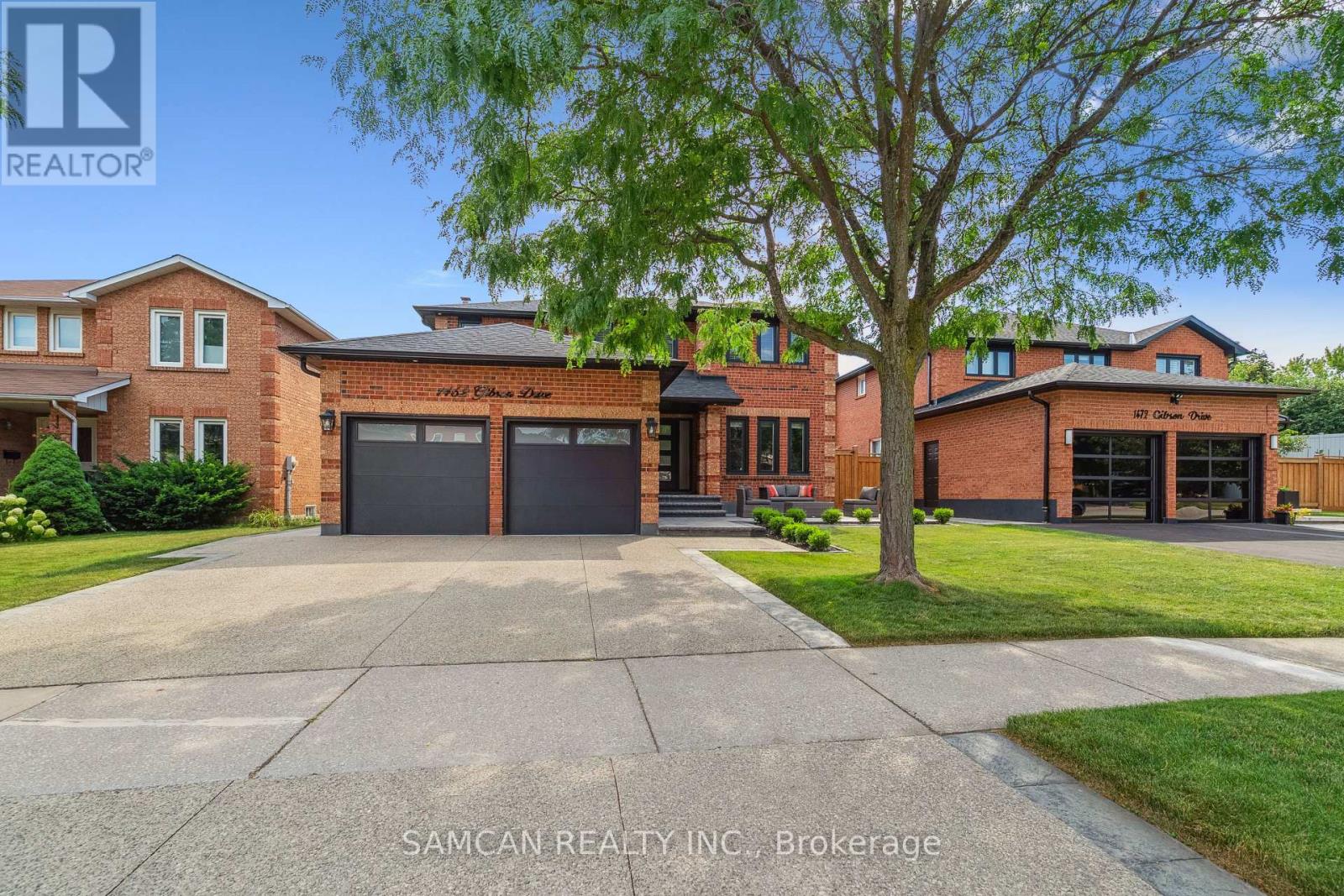 Photo 2 of 1462 Gibson Drive, Oakville ON