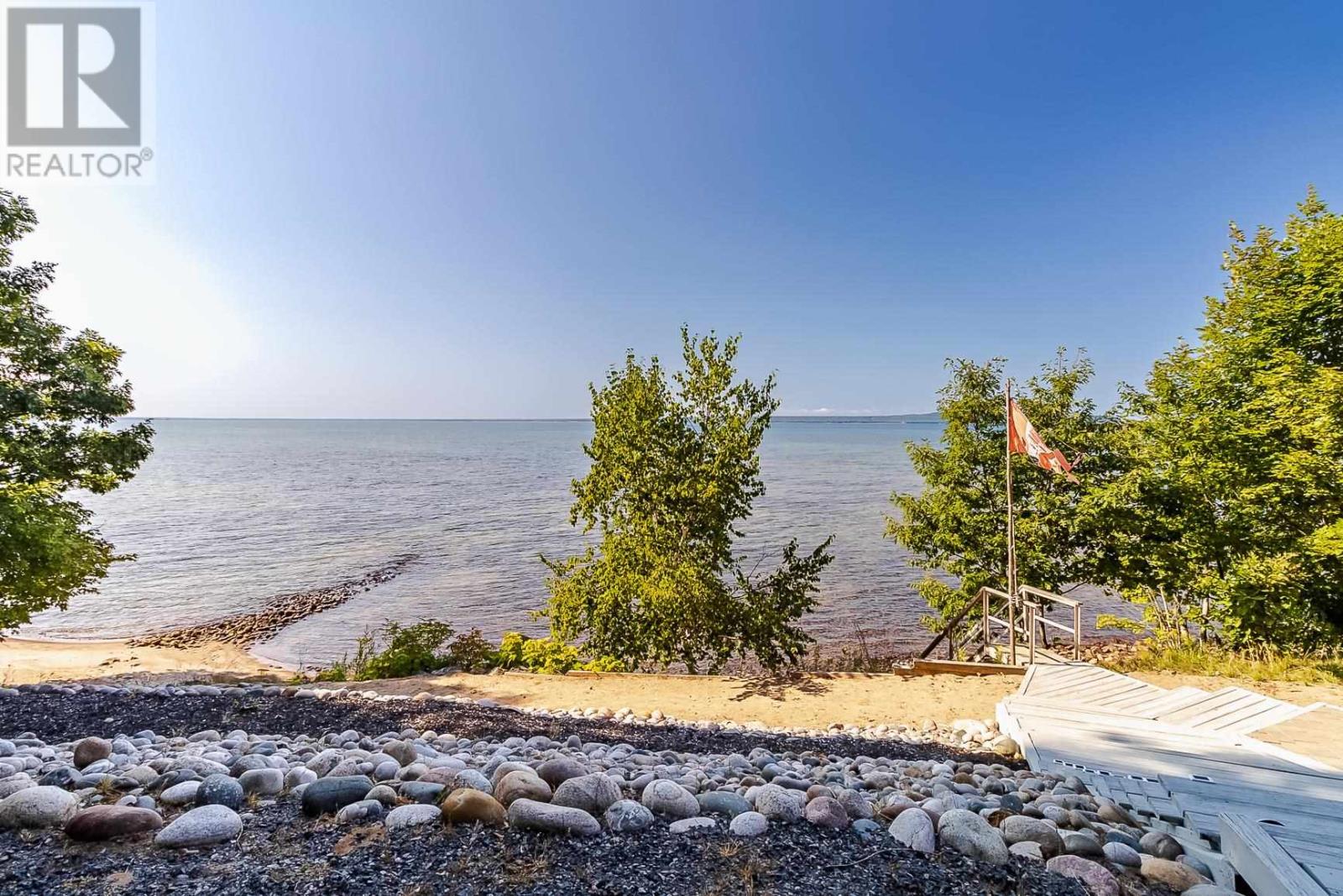 Photo 3 of 30 Pinder Dr, Sault Ste Marie ON