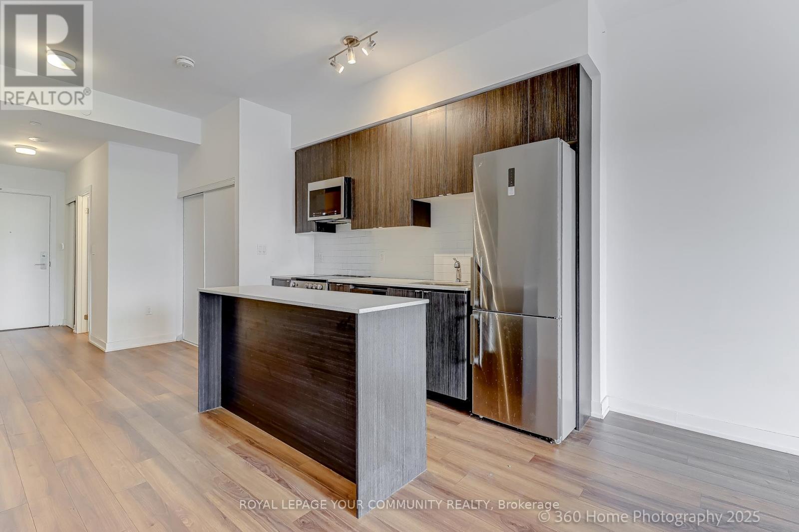 Photo 17 of 506 2433 Dufferin Street, Toronto ON