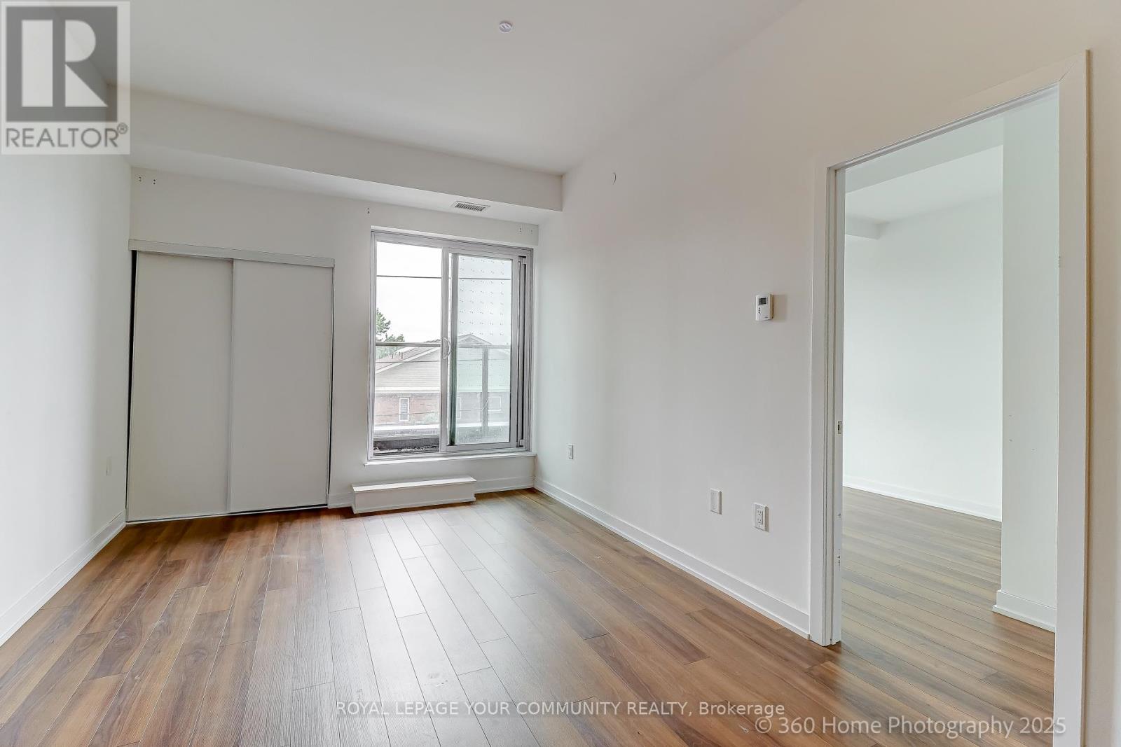 Photo 15 of 506 2433 Dufferin Street, Toronto ON