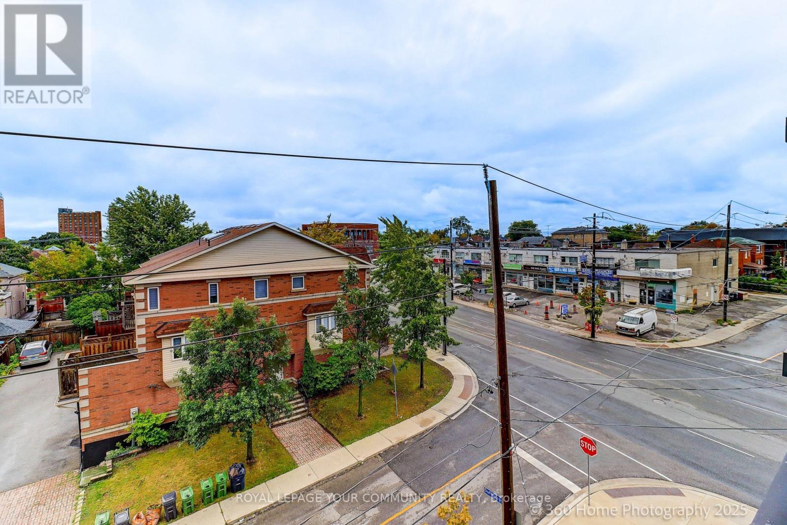 Photo 3 of 506 2433 Dufferin Street, Toronto ON
