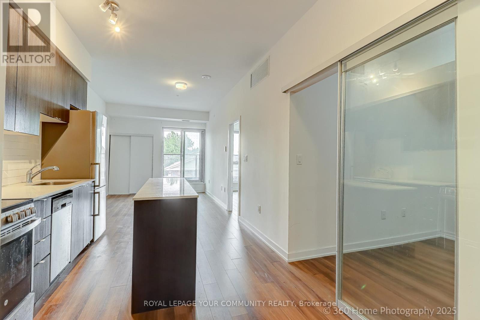 Photo 12 of 506 2433 Dufferin Street, Toronto ON