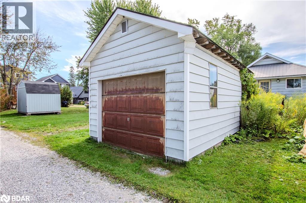 Photo 9 of 1056 Wood Street, Churchill ON
