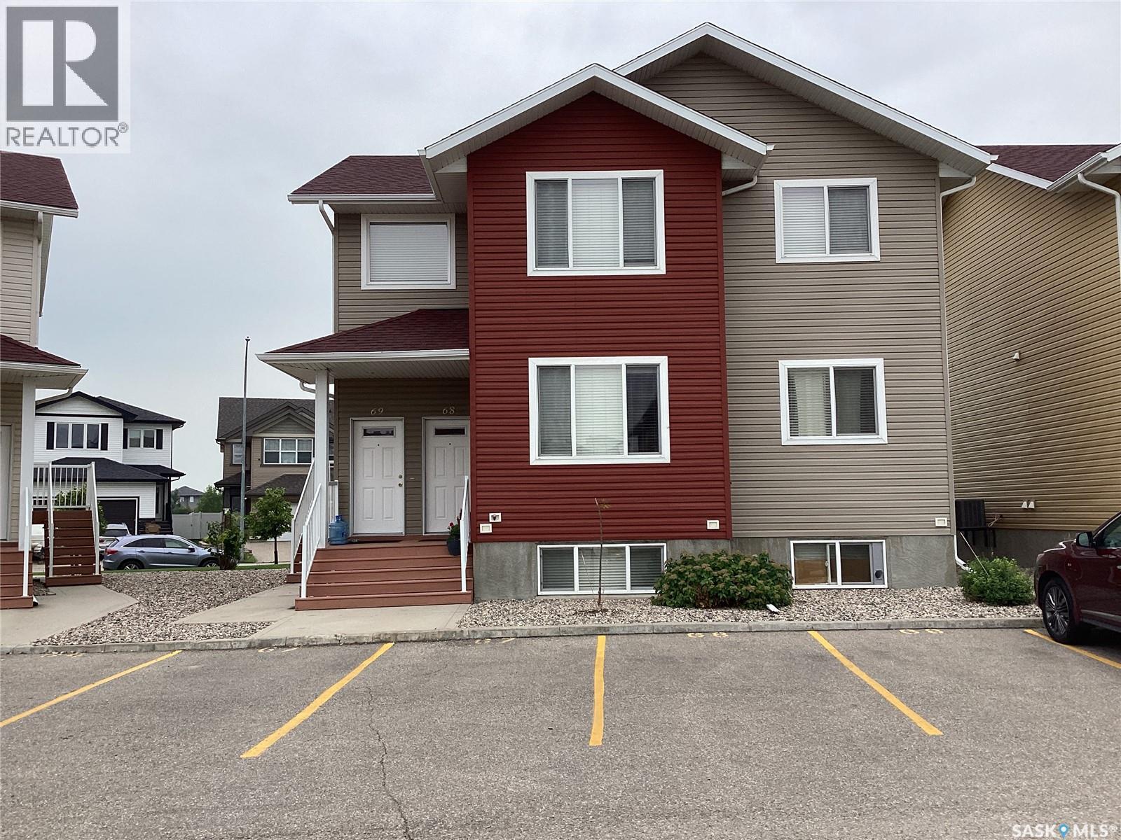 Photo 1 of 69 5004 James Hill Road, Regina SK