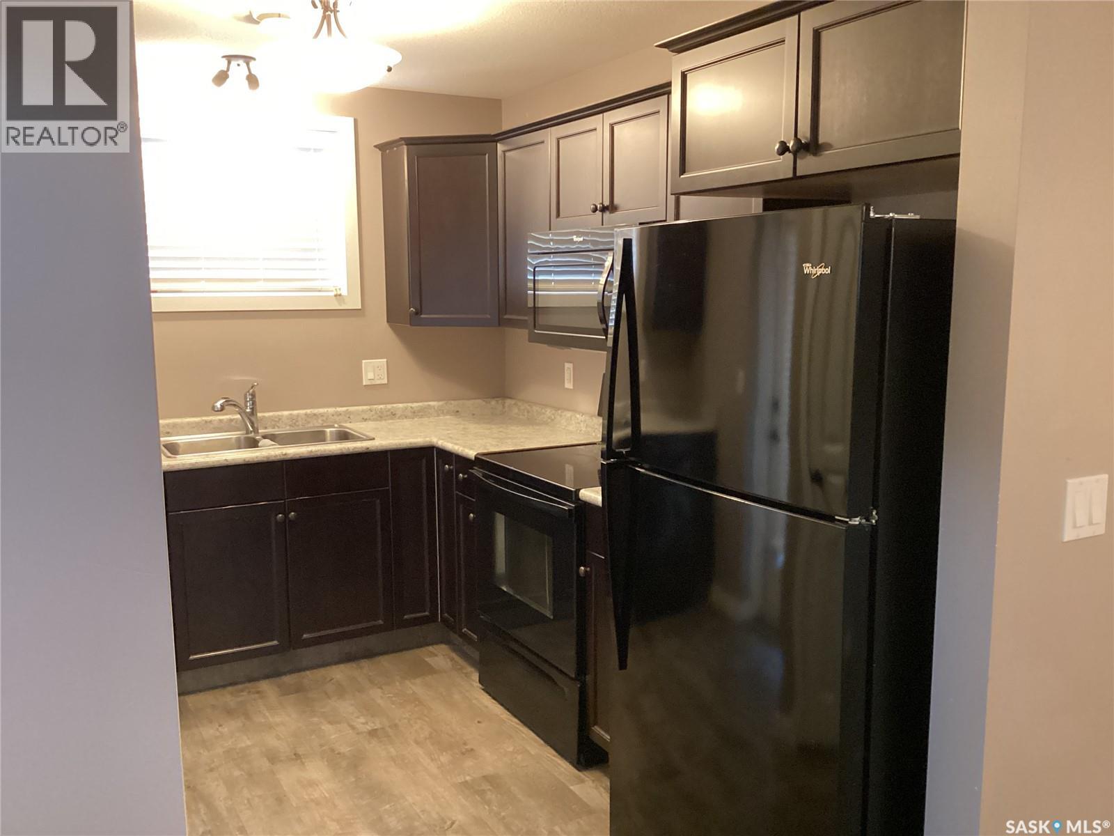 Photo 4 of 69 5004 James Hill Road, Regina SK