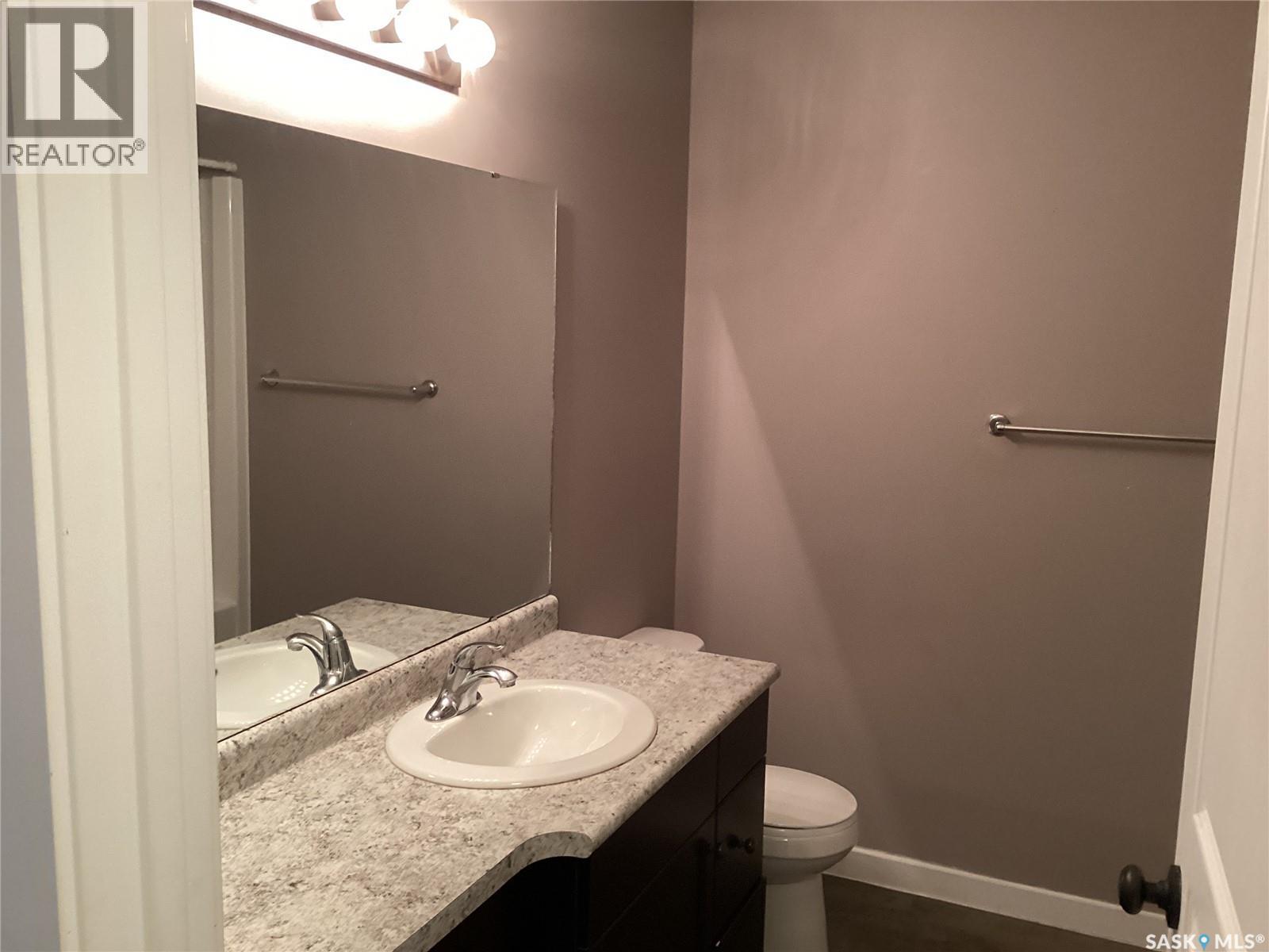 Photo 8 of 69 5004 James Hill Road, Regina SK