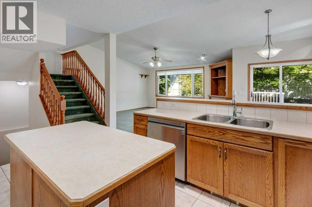 Photo 7 of 59 Edgeridge Terrace Nw, Calgary AB