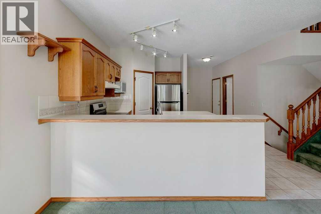 Photo 6 of 59 Edgeridge Terrace Nw, Calgary AB