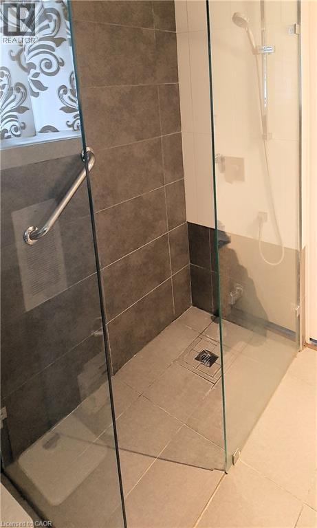 Photo 28 of 976 Stone Church Road E, Hamilton ON