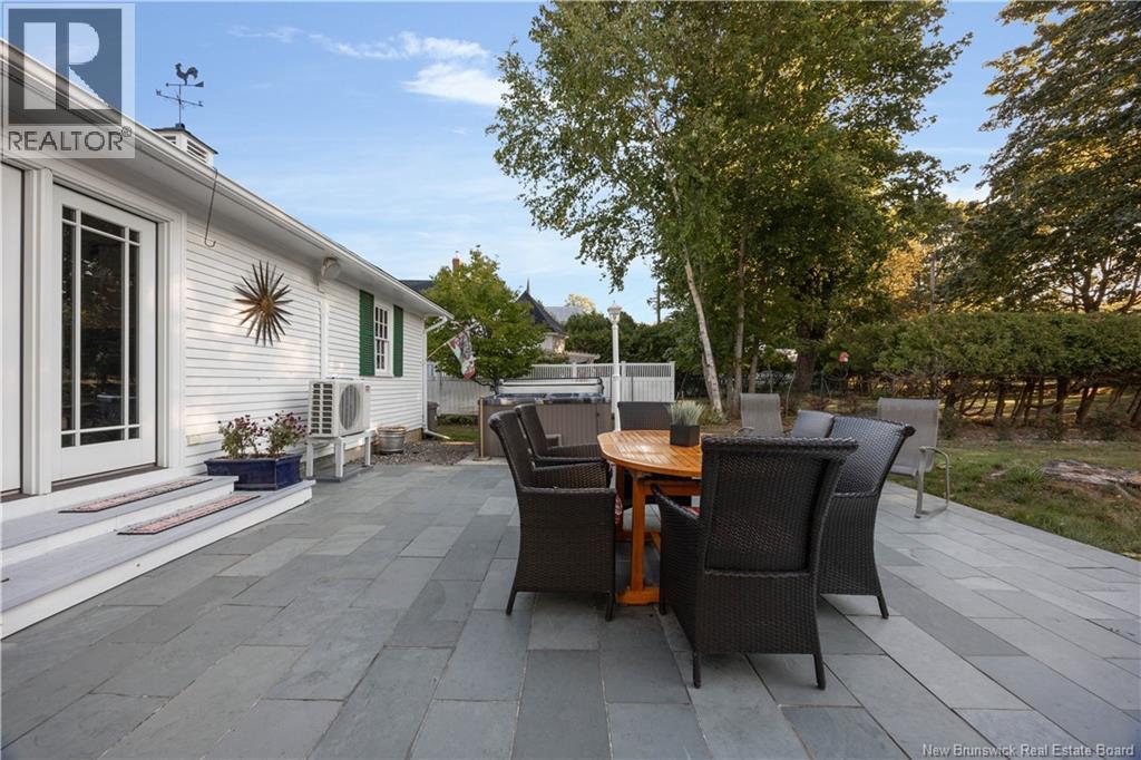 204 MONTAGUE STREET - 31