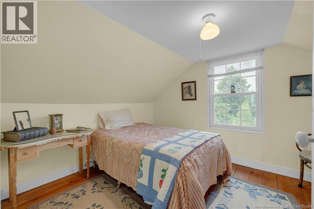 204 MONTAGUE STREET - 29