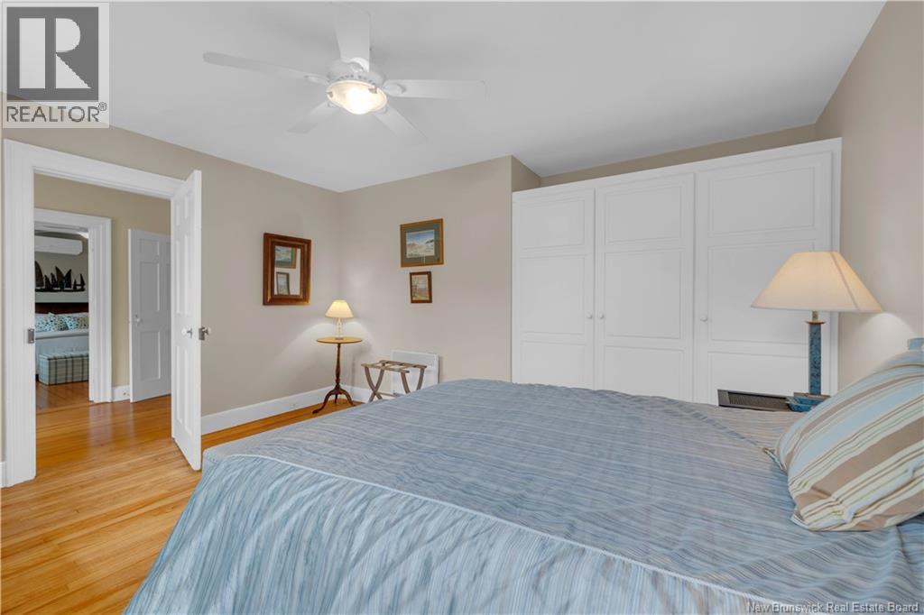 204 MONTAGUE STREET - 22