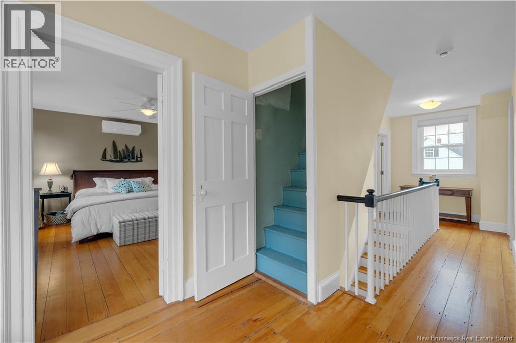 204 MONTAGUE STREET - 26