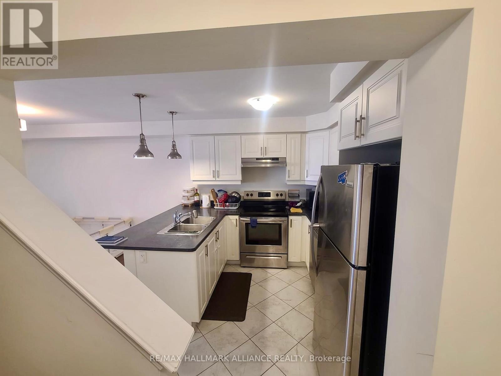 Photo 6 of 65 1000 Asleton Boulevard, Milton ON
