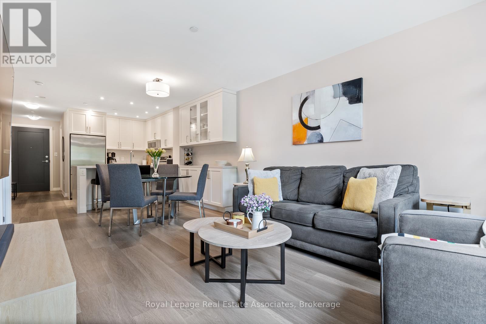 Photo 12 of 111 5025 Four Springs Avenue, Mississauga ON