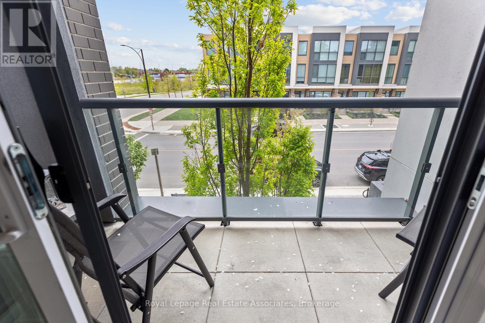 Photo 19 of 111 5025 Four Springs Avenue, Mississauga ON