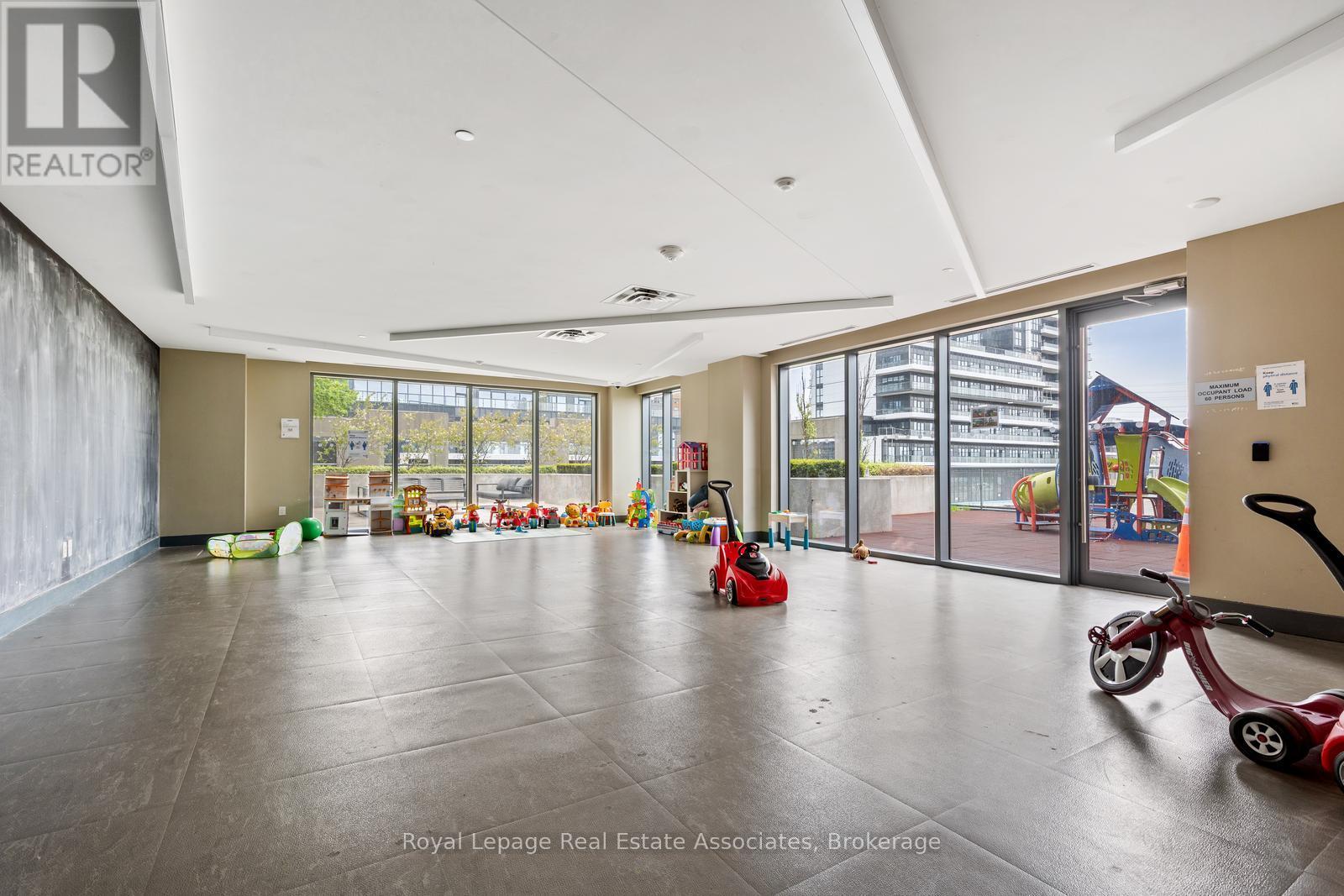 Photo 27 of 111 5025 Four Springs Avenue, Mississauga ON