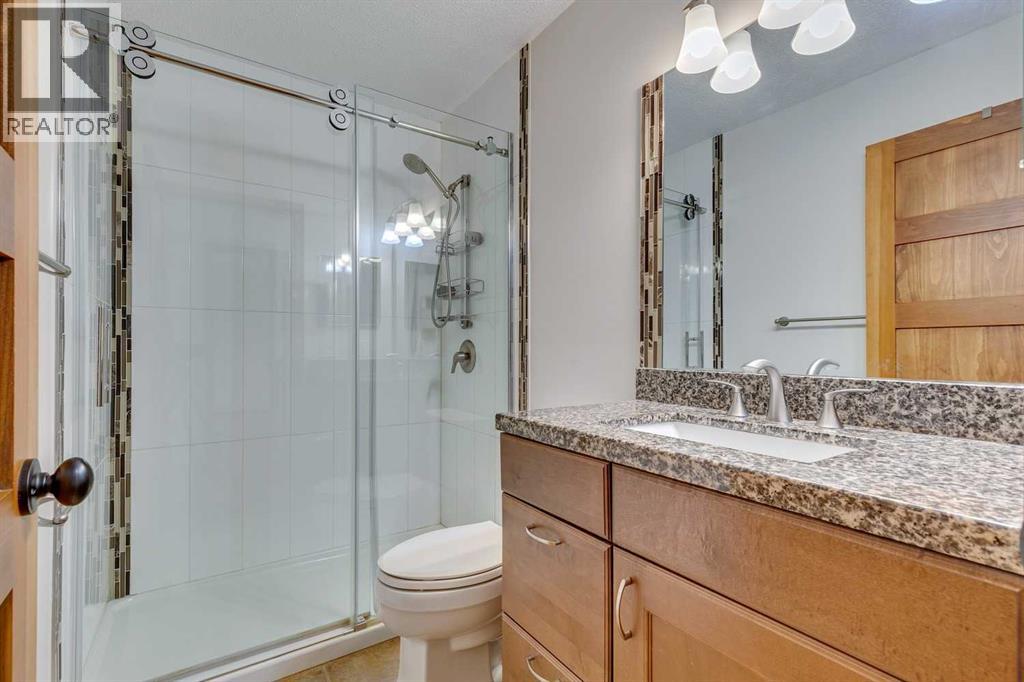 Photo 20 of 54 Somerset Way Sw, Calgary AB