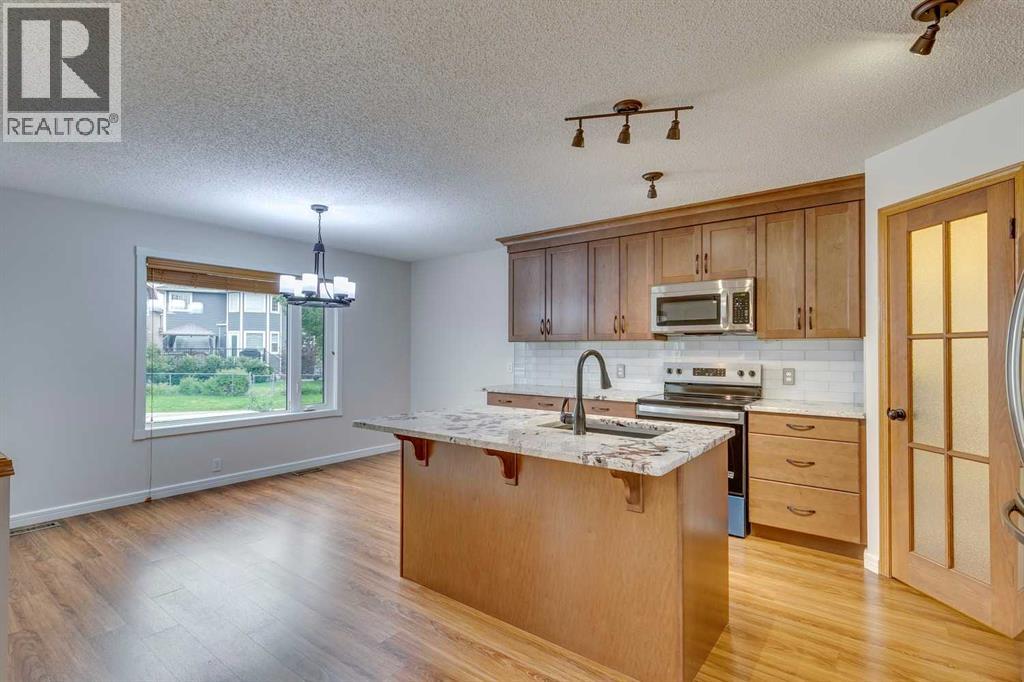 Photo 9 of 54 Somerset Way Sw, Calgary AB