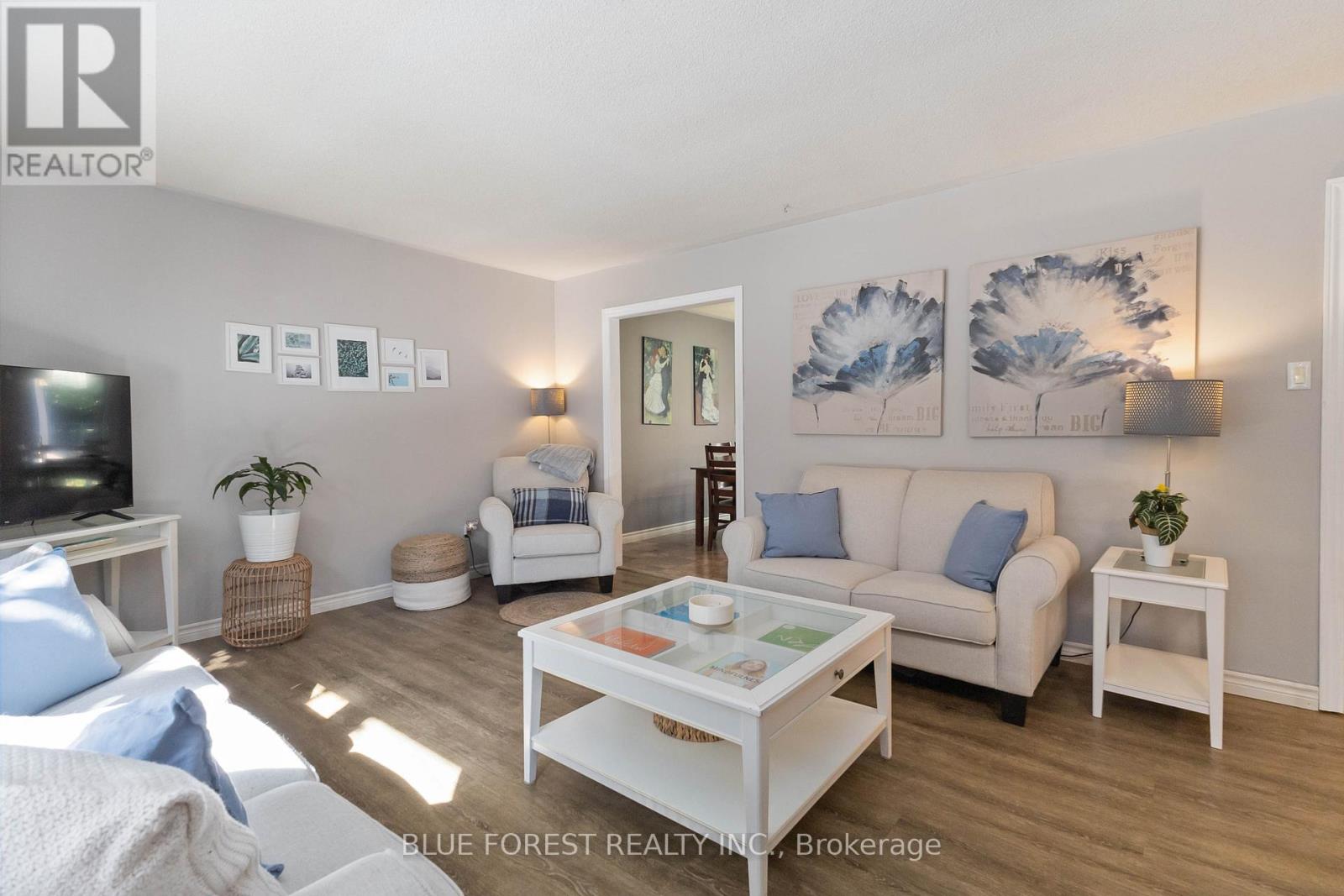 Photo 15 of 346 Blackacres Boulevard, London North ON