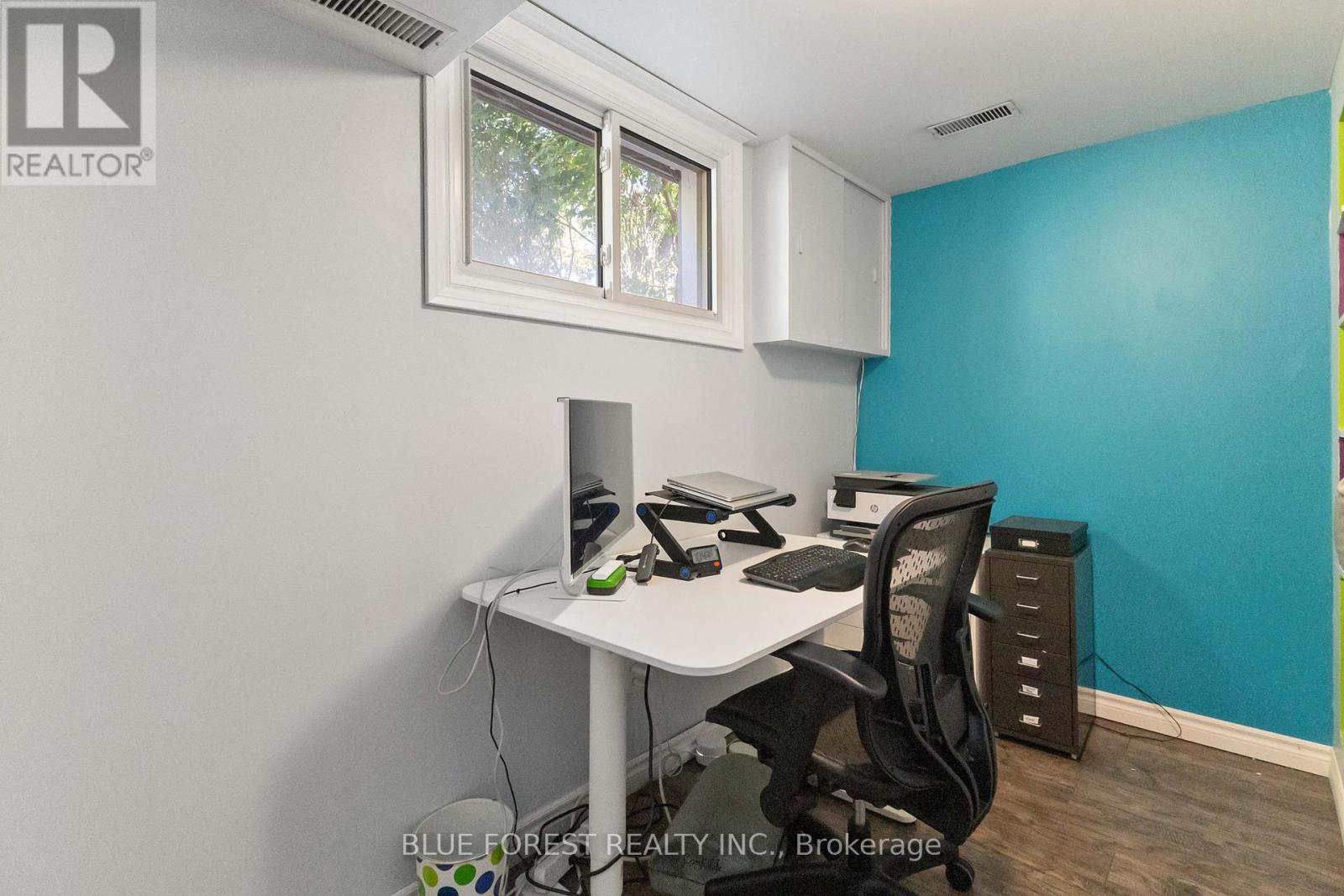 Photo 28 of 346 Blackacres Boulevard, London North ON