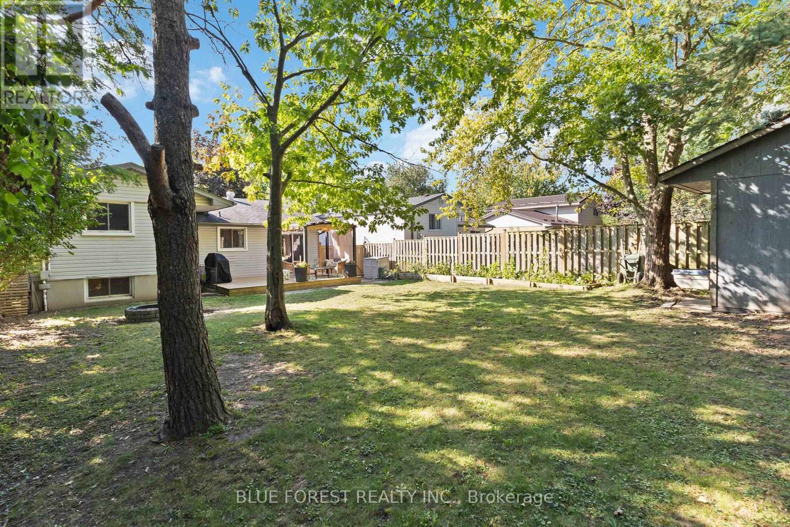 Photo 35 of 346 Blackacres Boulevard, London North ON