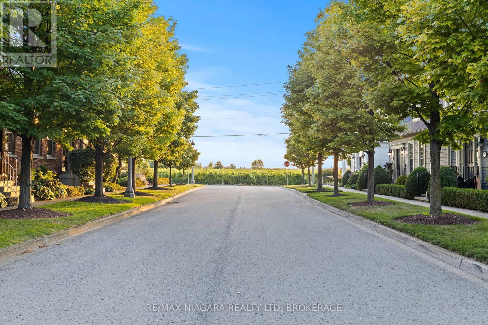 Photo 33 of 39 Colonel Cohoe Street, Niagaraonthelake ON