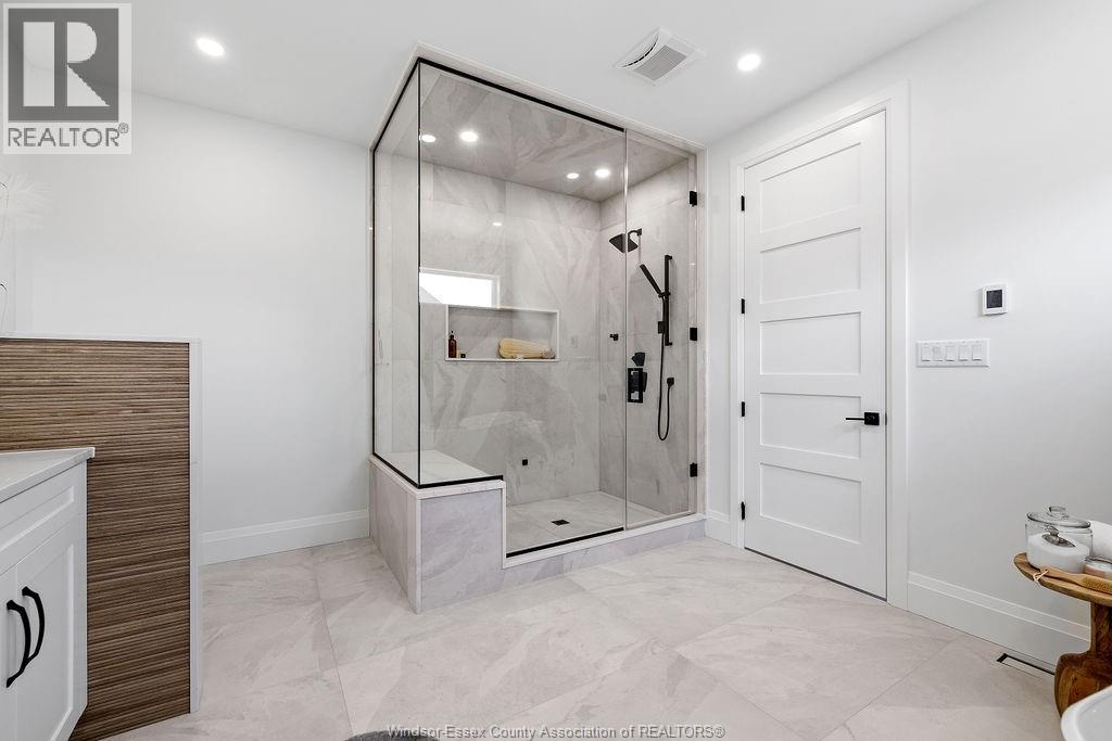 Photo 21 of 4450 Caterina Crescent, Lasalle ON