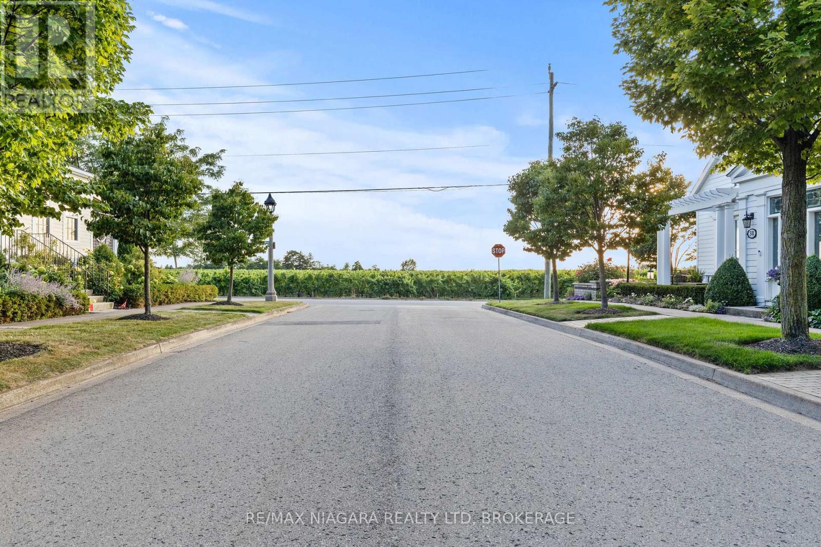 Photo 37 of 39 Colonel Cohoe Street, Niagaraonthelake ON