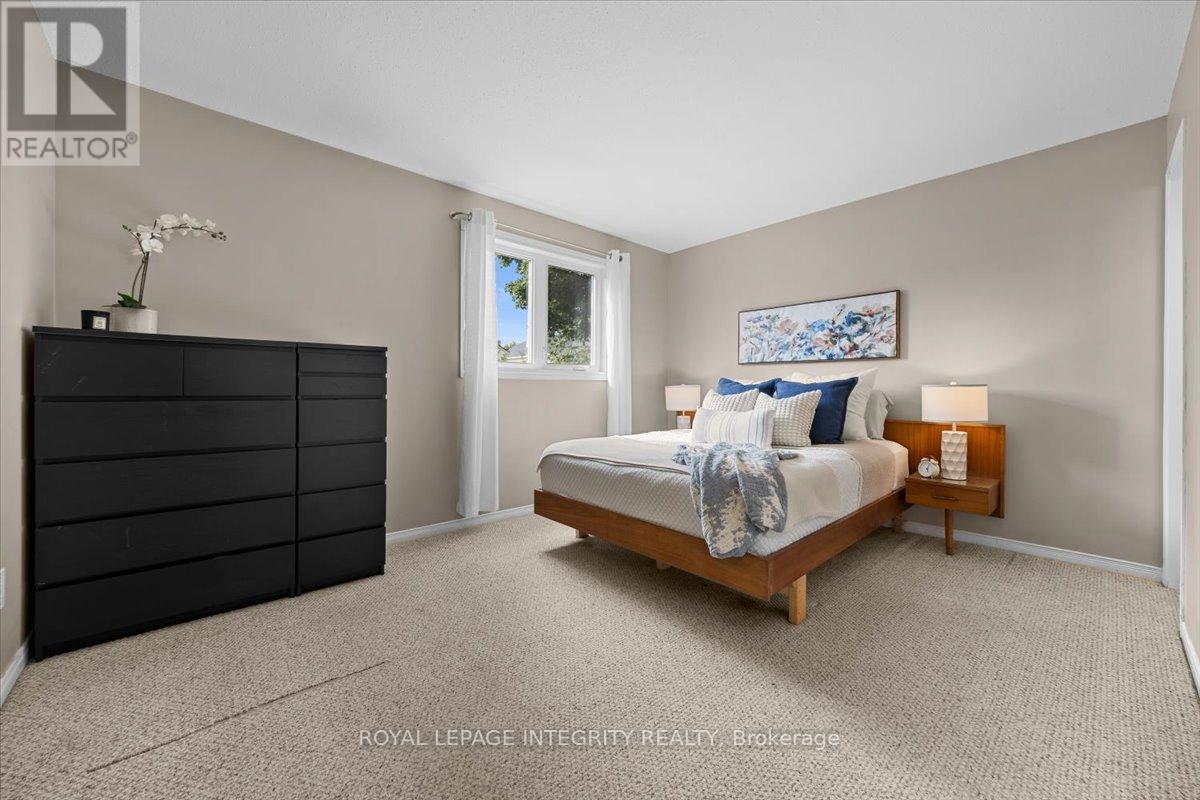 Photo 24 of 3759 Autumnwood Street, Ottawa ON