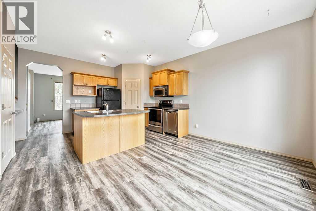 Photo 17 of 56 Covemeadow Road Ne, Calgary AB