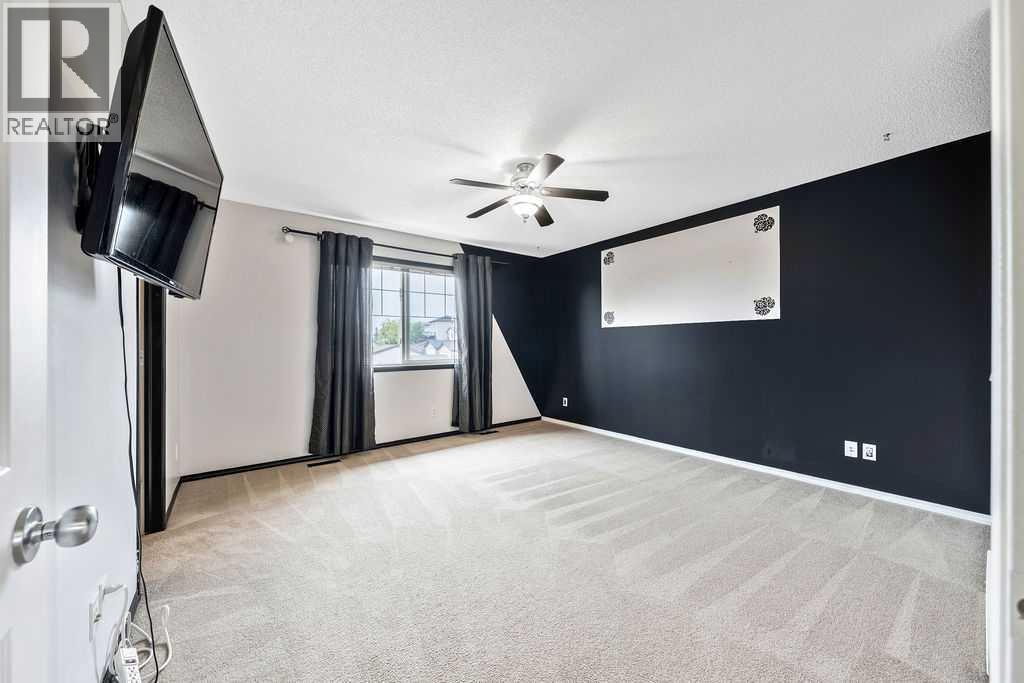 Photo 28 of 56 Covemeadow Road Ne, Calgary AB