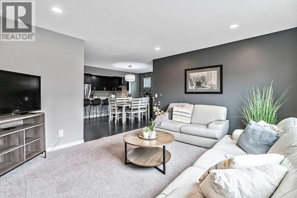 Photo 16 of 241 Copperpond Parade Se, Calgary AB