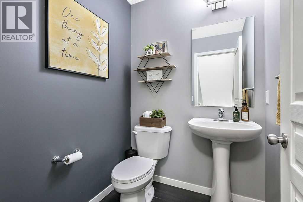 Photo 17 of 241 Copperpond Parade Se, Calgary AB