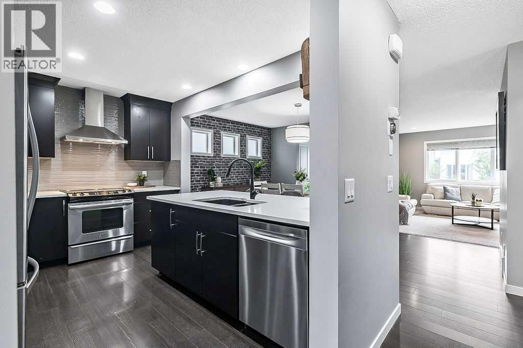 Photo 6 of 241 Copperpond Parade Se, Calgary AB