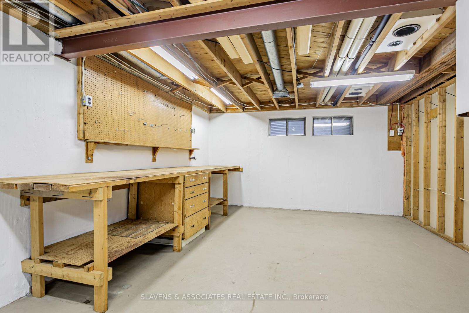 Photo 35 of 123 Lord Seaton Road, Toronto ON