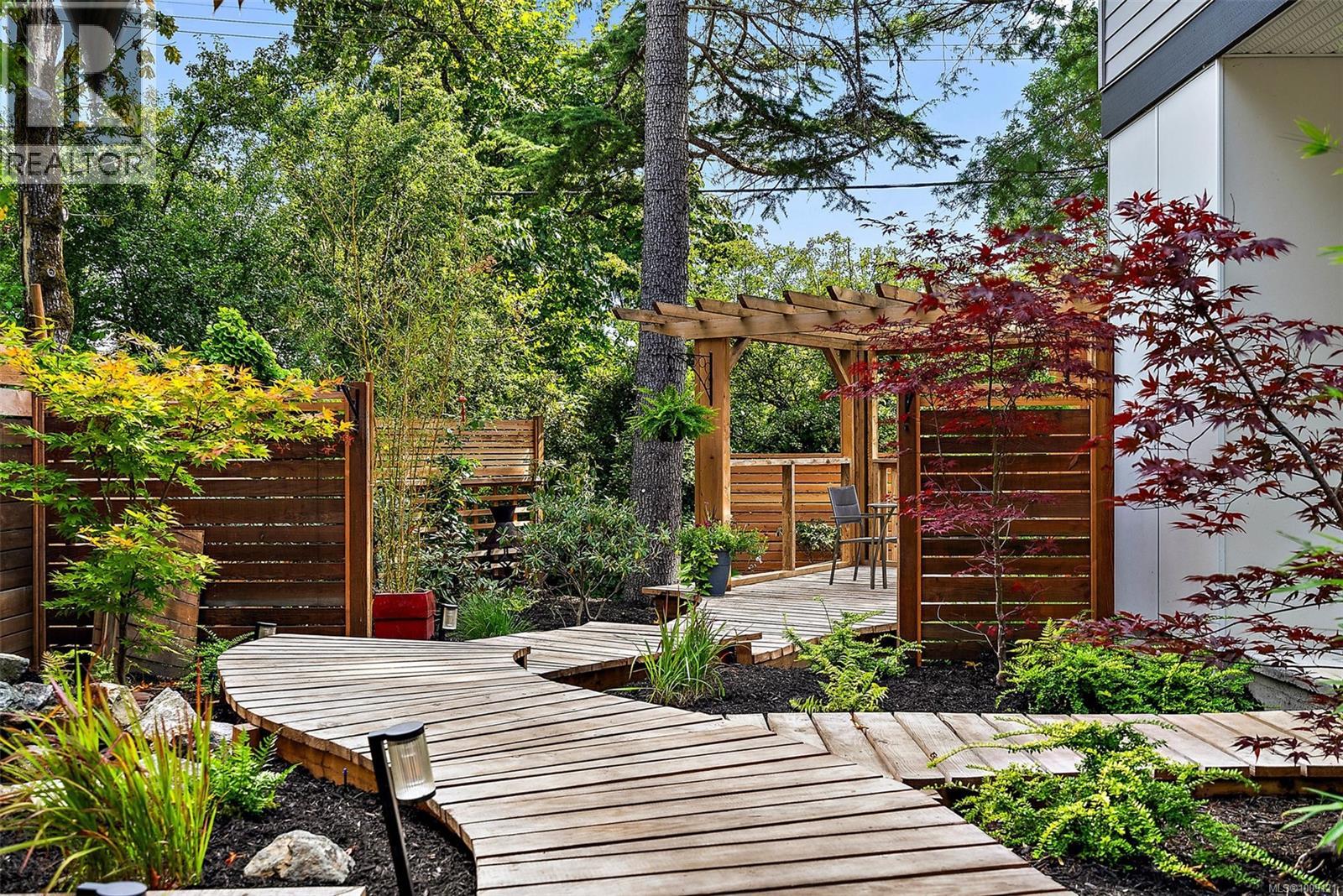 Photo 8 of 776 Harding Lane, Central Saanich BC
